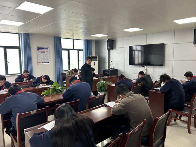 建材公司、檢測(cè)公司聯(lián)合開(kāi)展管理人員業(yè)務(wù)提升考試